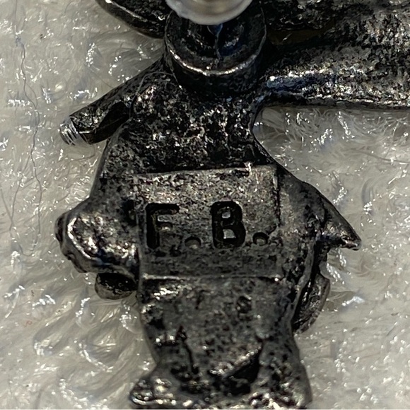 Vintage The Flintstones Bamm-Bamm Pewter Lapel Hat Pin Unisex - Picture 2 of 10